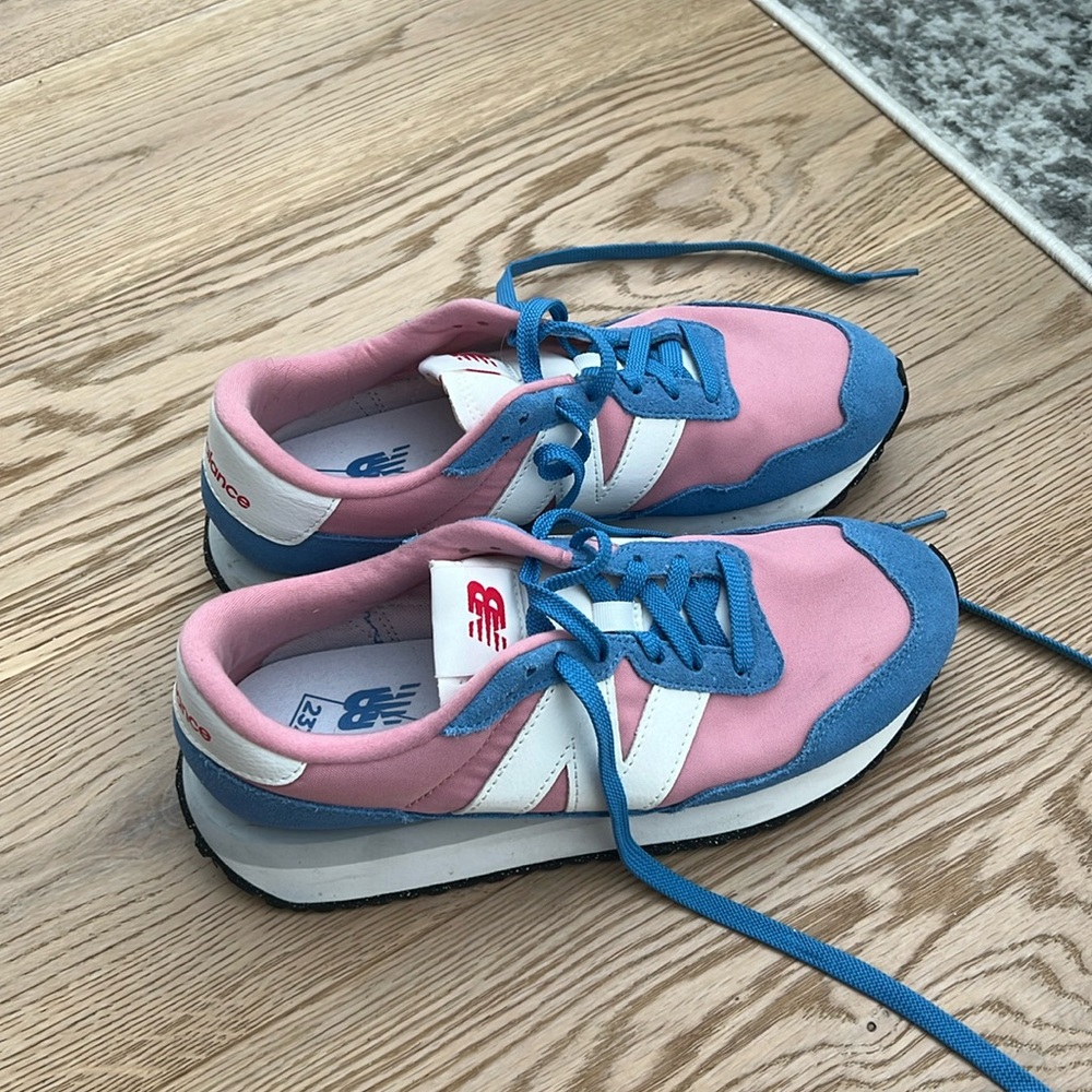 Sneakers, new balance 237, bought in 2023, size 9